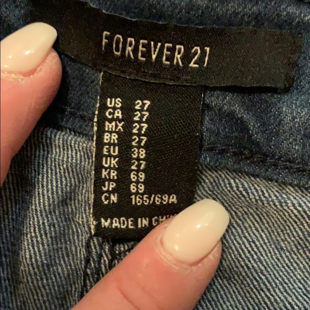 Jeans - Picture 2 of 4